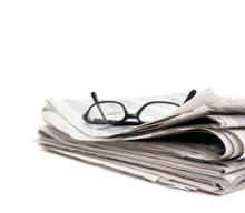 Zeitung mit Brille Zeitung mit Brille